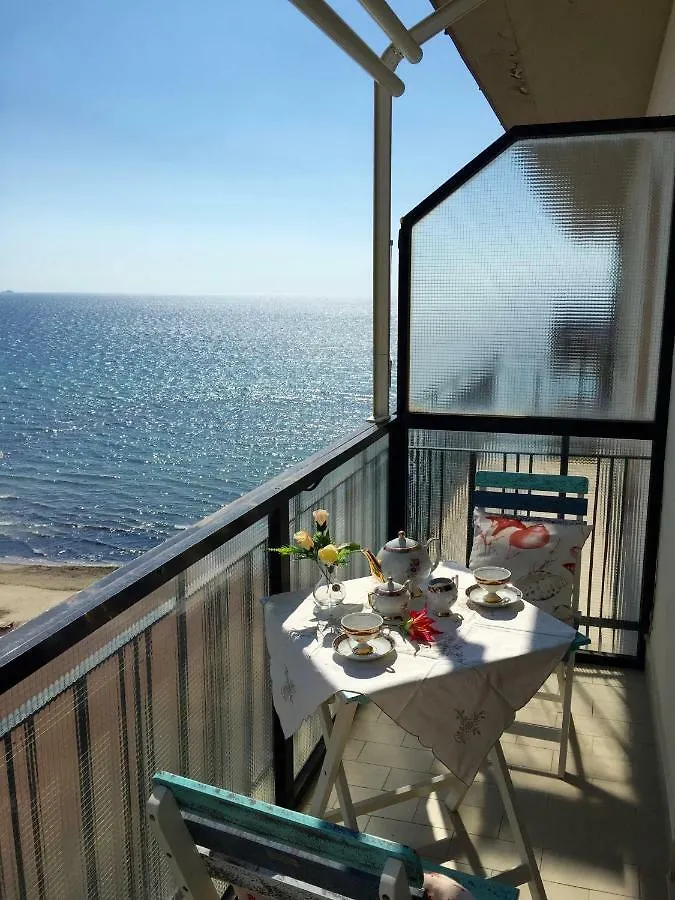 Silvinia Apartament Apartment Follonica