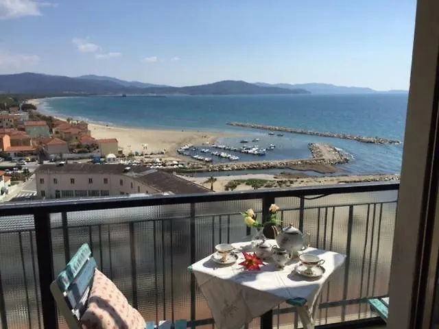 Silvinia Apartament Apartment Follonica